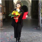 Laureata in Mediazione Linguistica e Culturale, offro lezioni di lingua e letteratura inglese